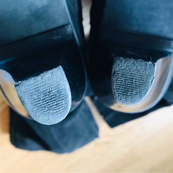 Black suede zip up boots in EUC - Picture 8 of 11